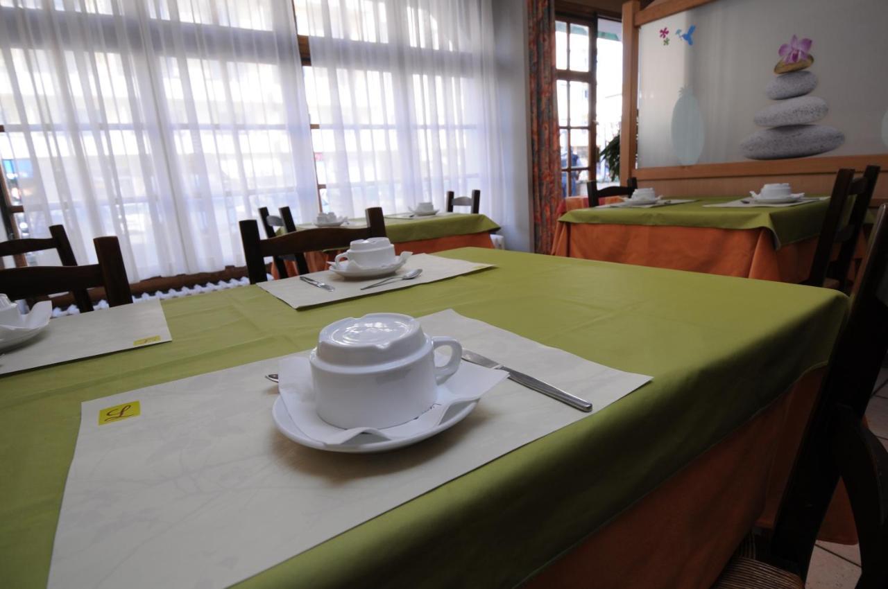 Logis - Hotel Restaurant Bellevue Annecy Extérieur photo